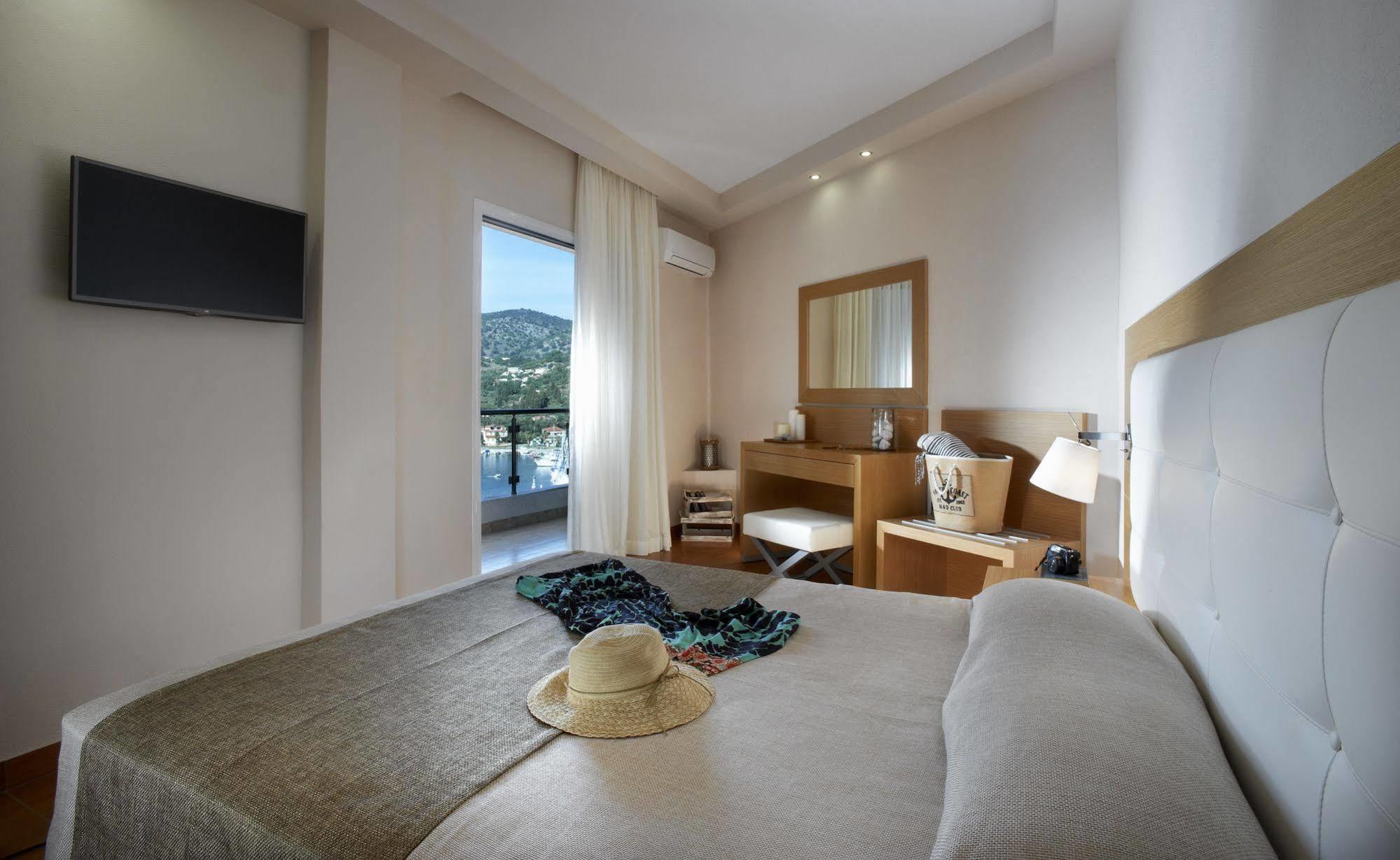 Panorama Botsaris Apartments Sivota  Bagian luar foto
